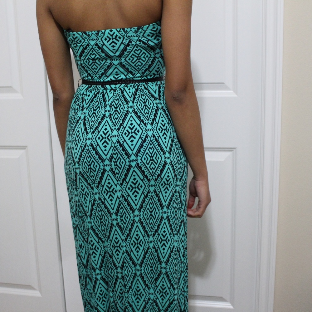 Strapless Patterned Maxi-Dress - Picture 2 of 5